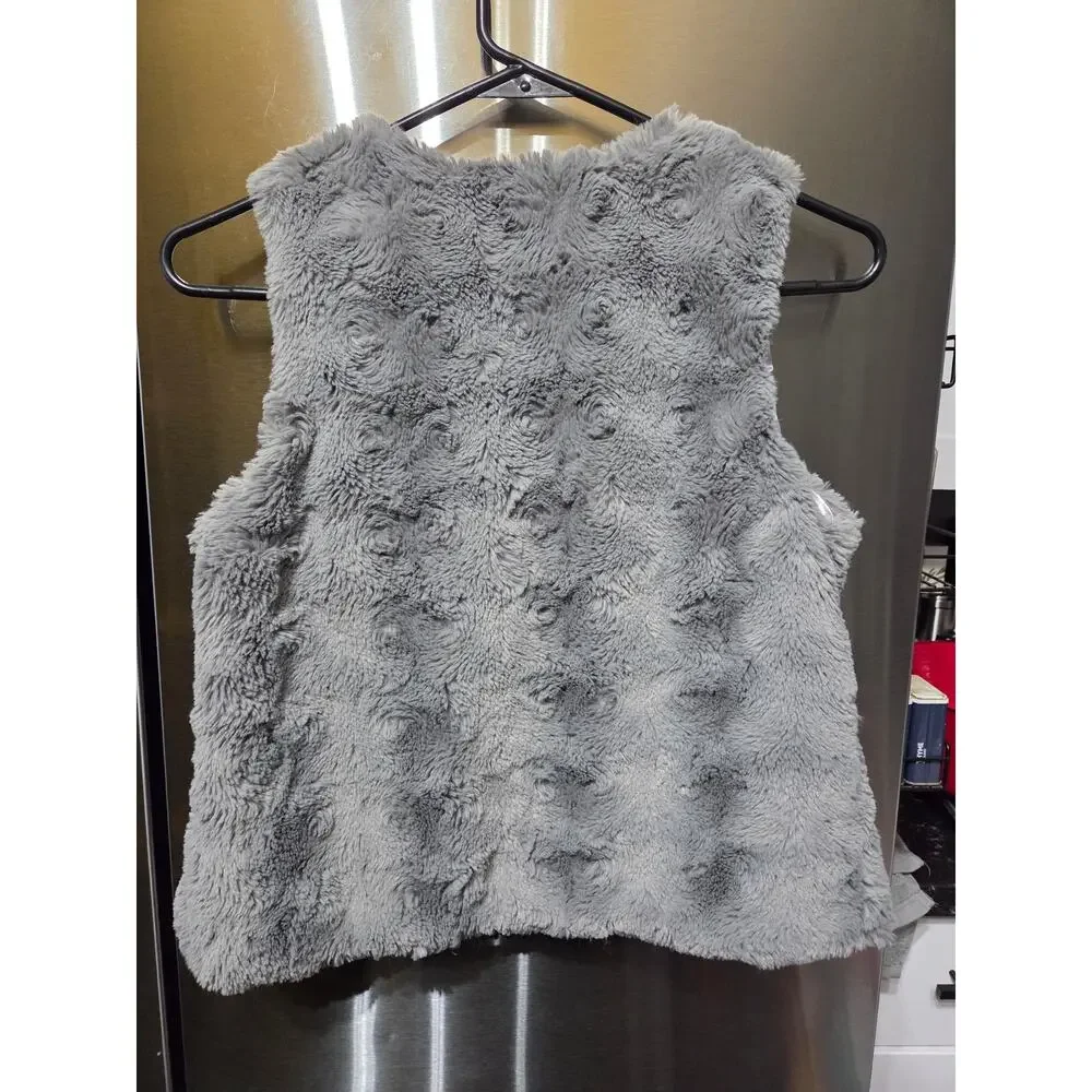Fuzzy Gray Frozen Vest - Disney - M